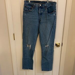 Levi 501 Distressed Jeans